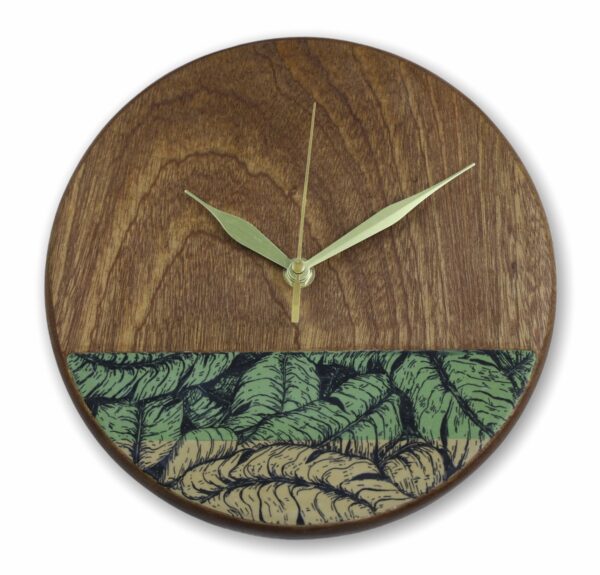 mahogany-Wood-wall-clock-with-banana-leaves